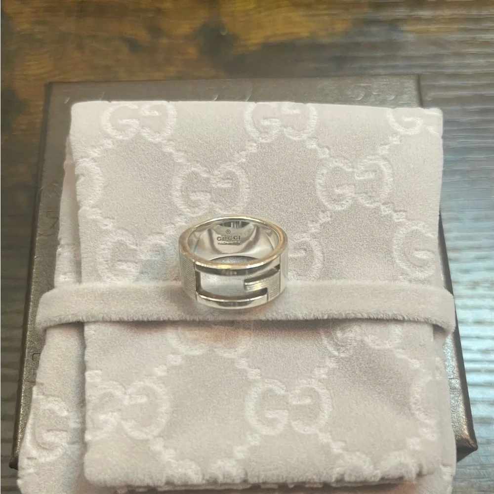 Gucci 92.5 Silver Ring Size 7 US 4 - Picture 2 of 10
